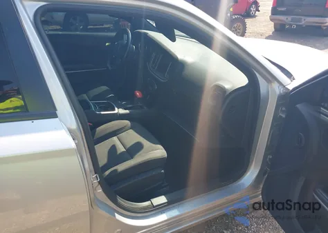 2019 Dodge Charger Sxt Rwd z USA, uszkodzony, nr VIN 2C3CDXBG5KH720174